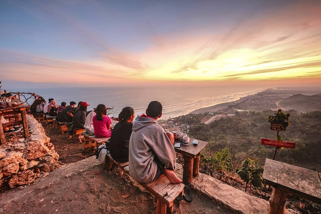 4 Cafe Asik Untuk Menikmati Sunset atau Sunrise di Jogja - Bakpia